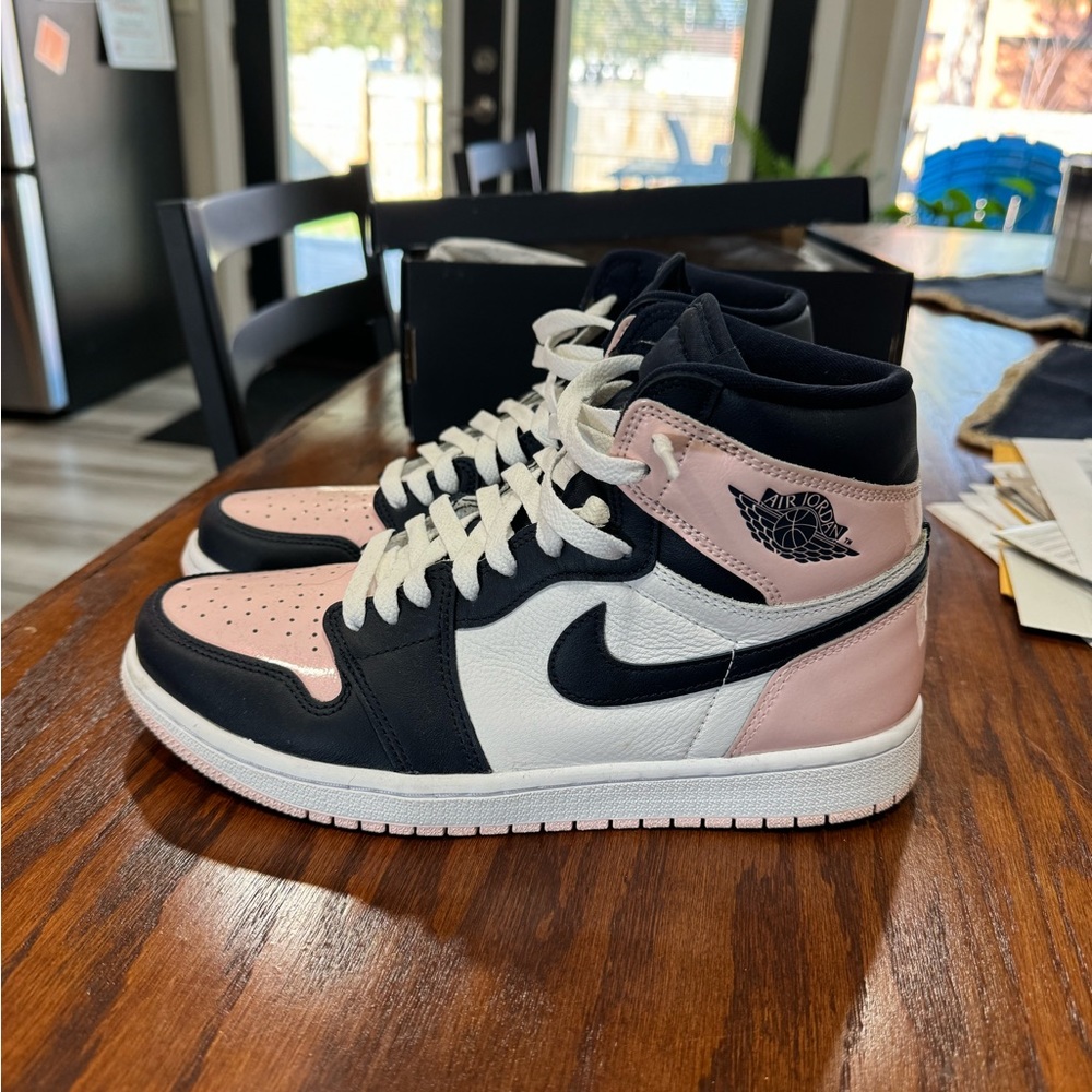 BubleGum Jordan 1’s